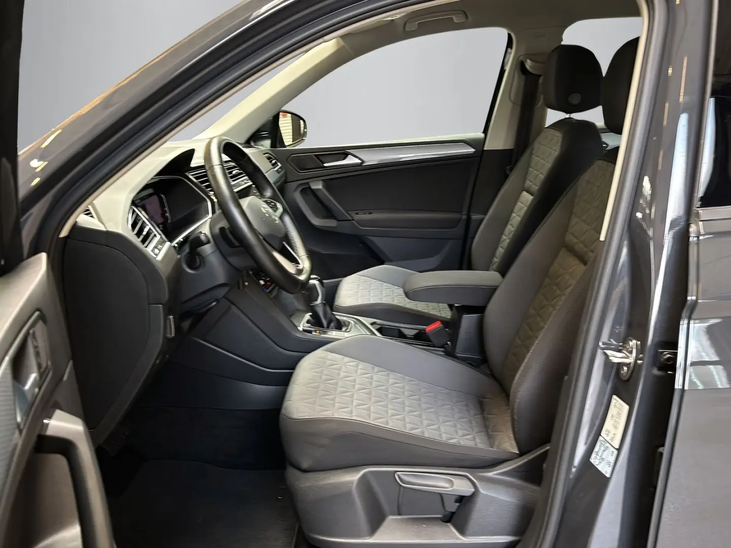 Tiguan Life 1.4TSIe DSG  AHK KAMERA LED ASSISTS