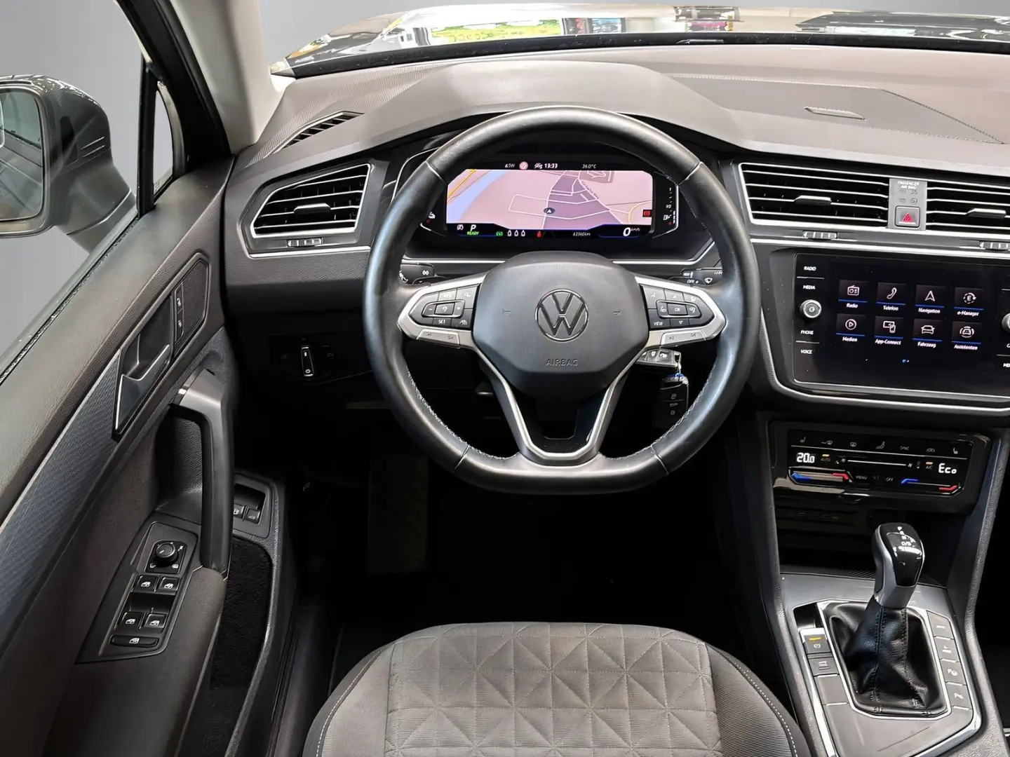 Tiguan Life 1.4TSIe DSG  AHK KAMERA LED ASSISTS