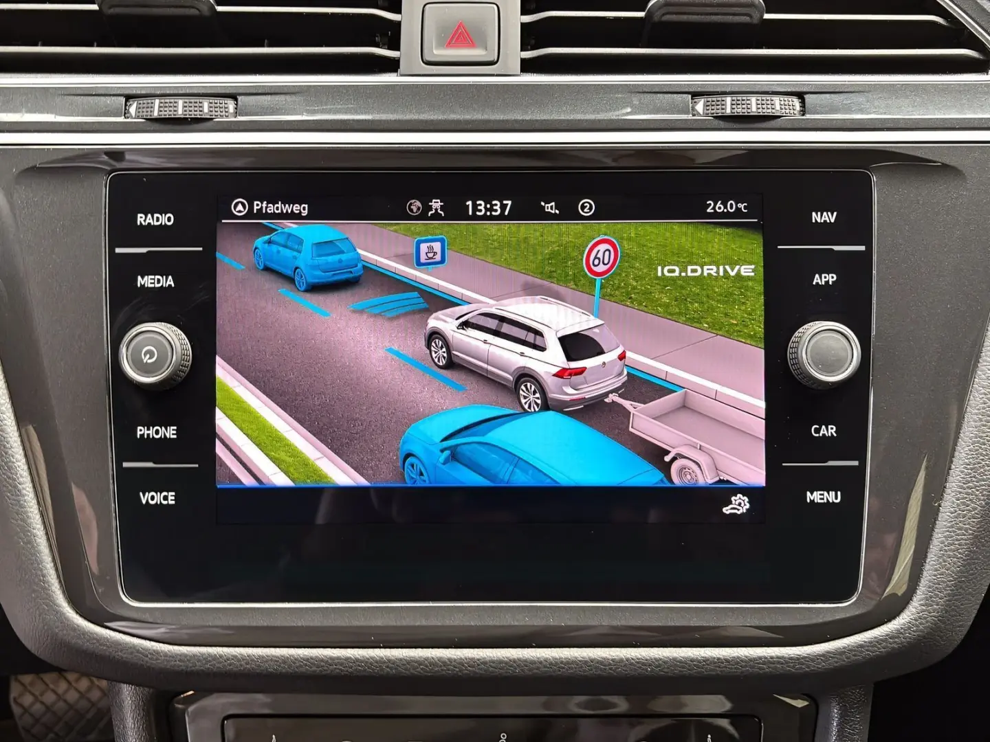 Tiguan Life 1.4TSIe DSG  AHK KAMERA LED ASSISTS