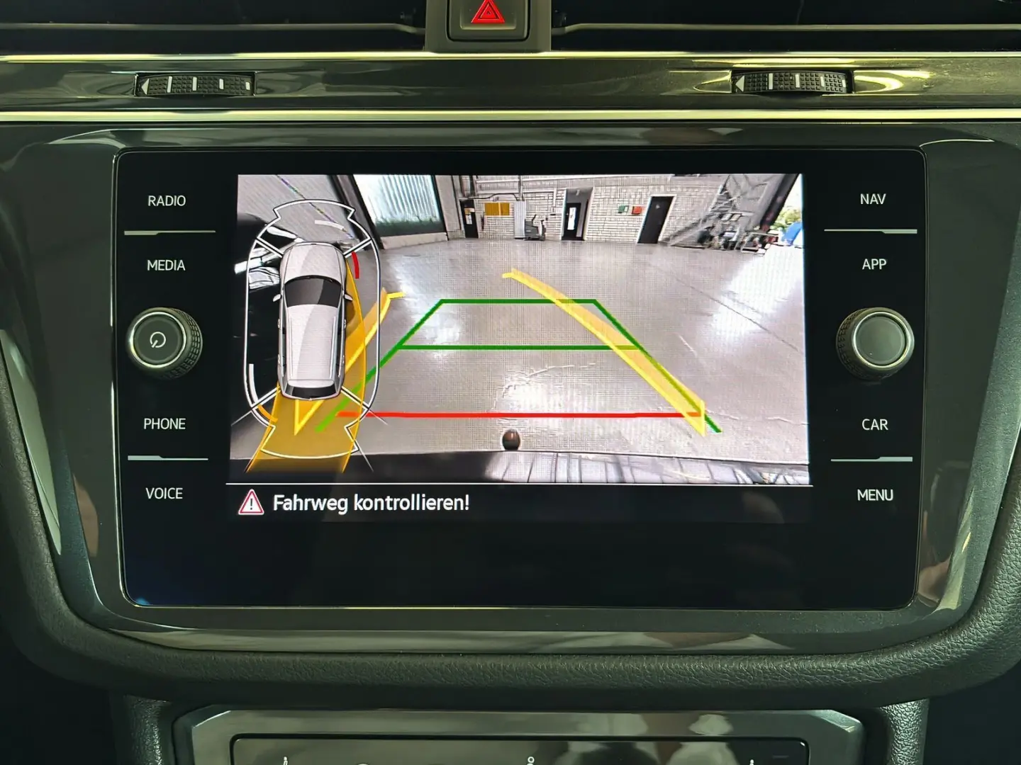 Tiguan Life 1.4TSIe DSG  AHK KAMERA LED ASSISTS