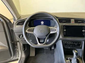 Tiguan Life 1.5 TSI  DSG Navi LED AHK