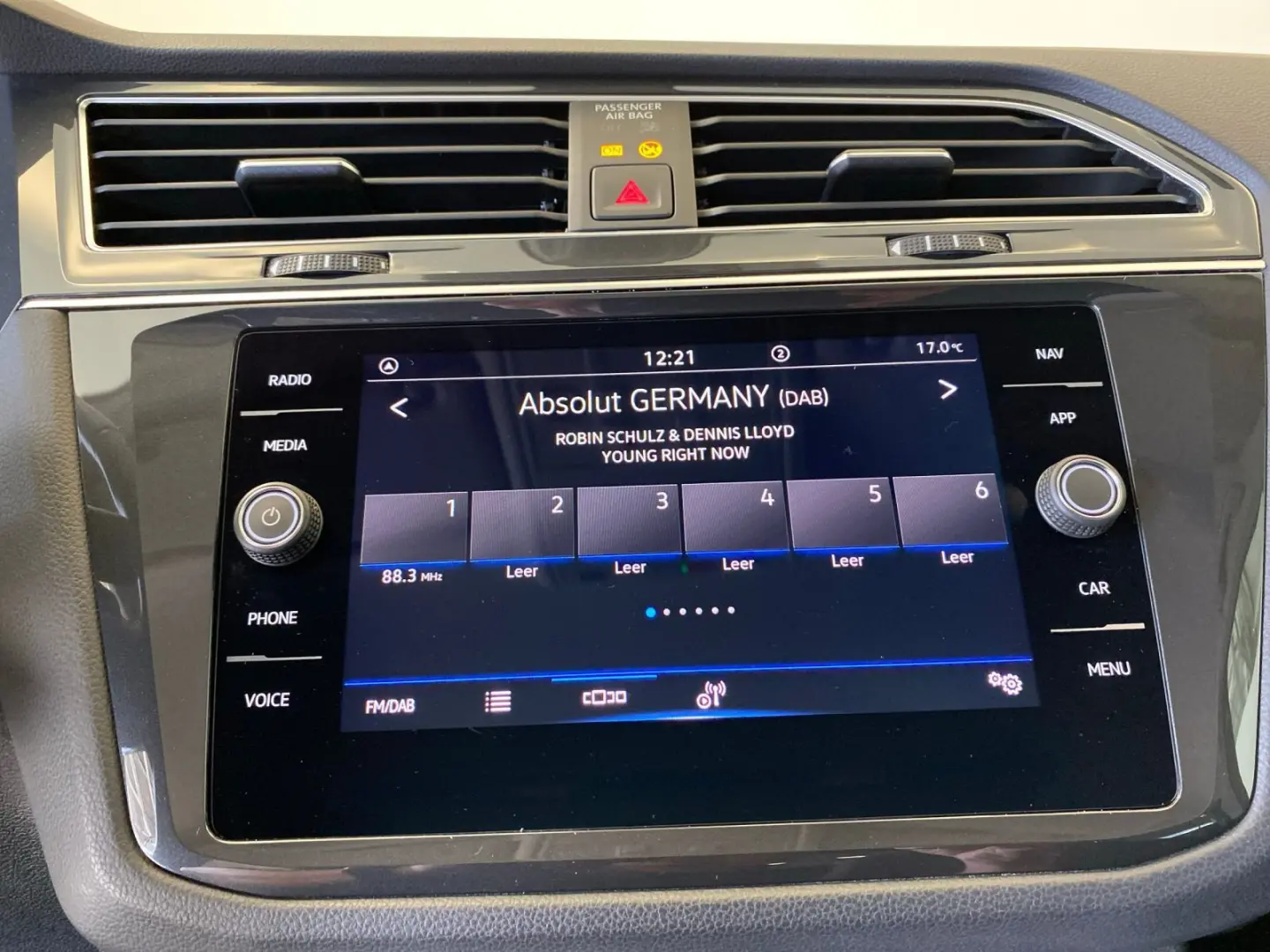 Tiguan Life 1.5 TSI  DSG Navi LED AHK