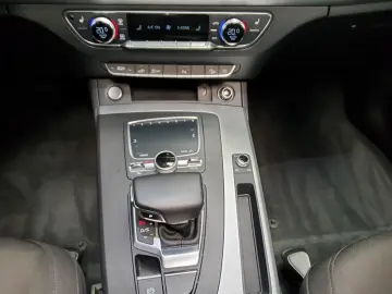 Q5 50 TFSI e Qu. S-Line Navi Xenon vc Pano AHK