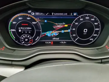 Q5 50 TFSI e Qu. S-Line Navi Xenon vc Pano AHK