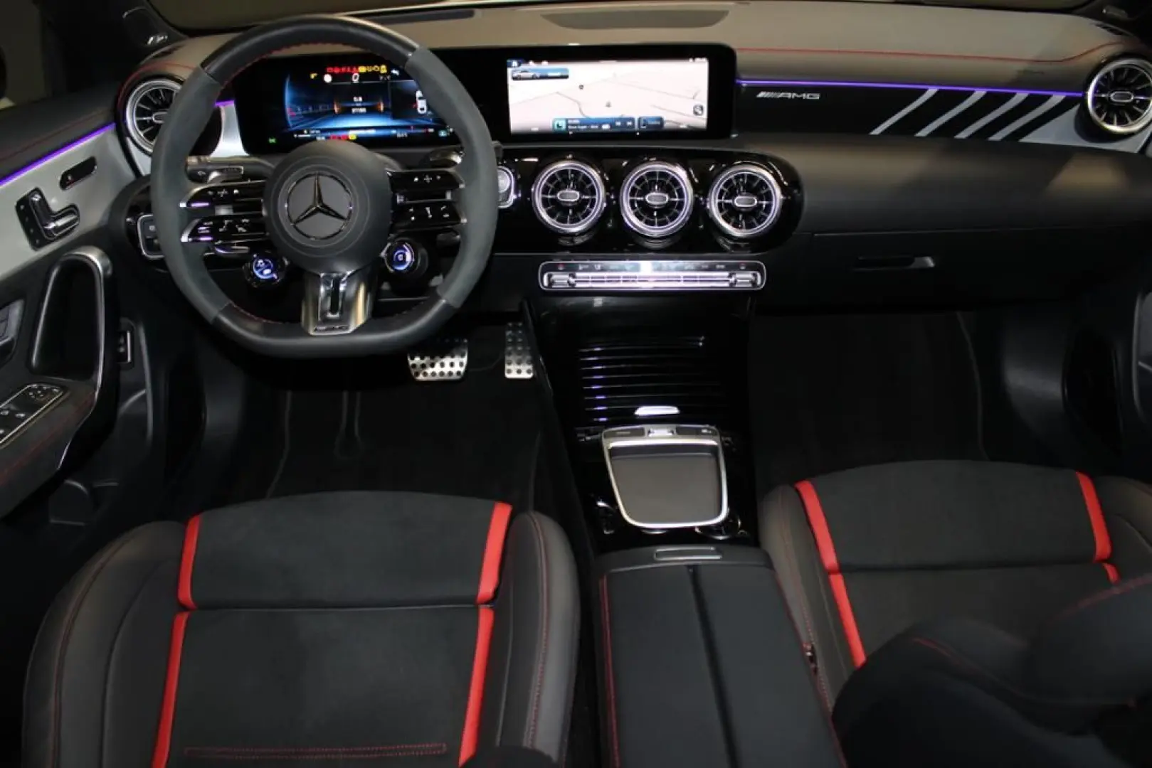 AMG CLA 45 S 4M  AERO PERFORMANCE NIGHT PERF BUR