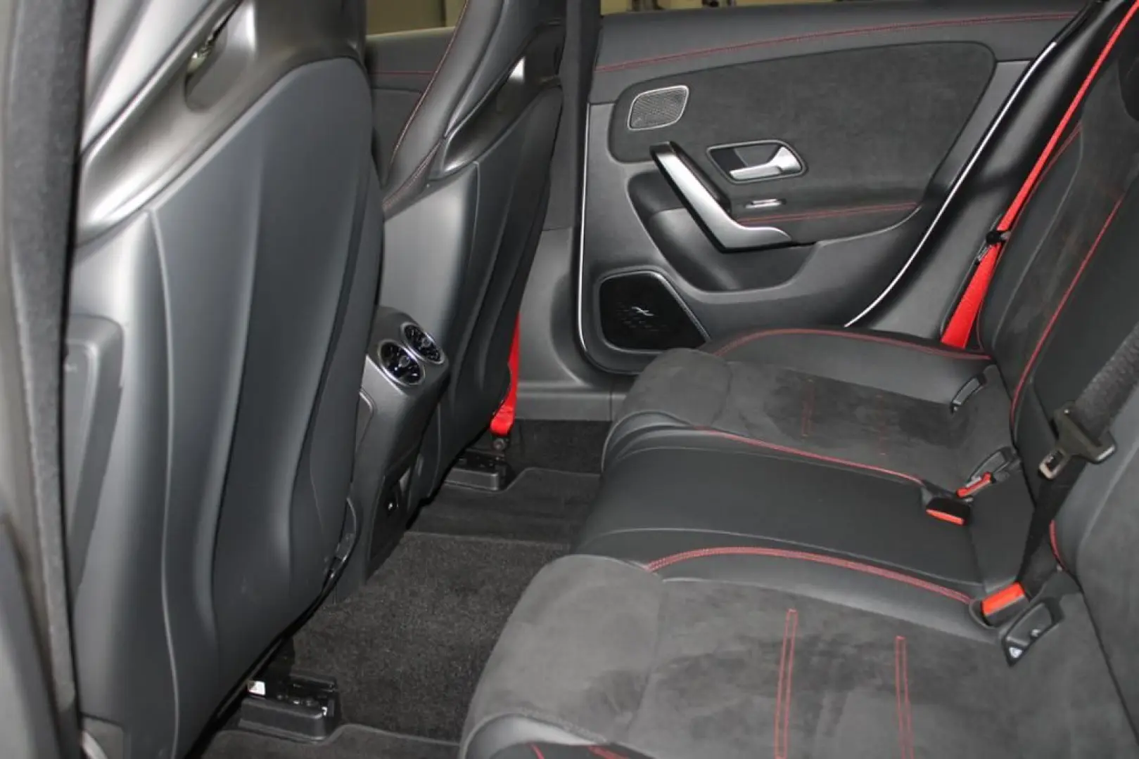 AMG CLA 45 S 4M  AERO PERFORMANCE NIGHT PERF BUR