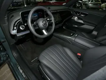 E 300 e 4M AMG MBUX 360  DIG-LED Pano AHK Night