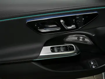 E 300 e 4M AMG MBUX 360  DIG-LED Pano AHK Night