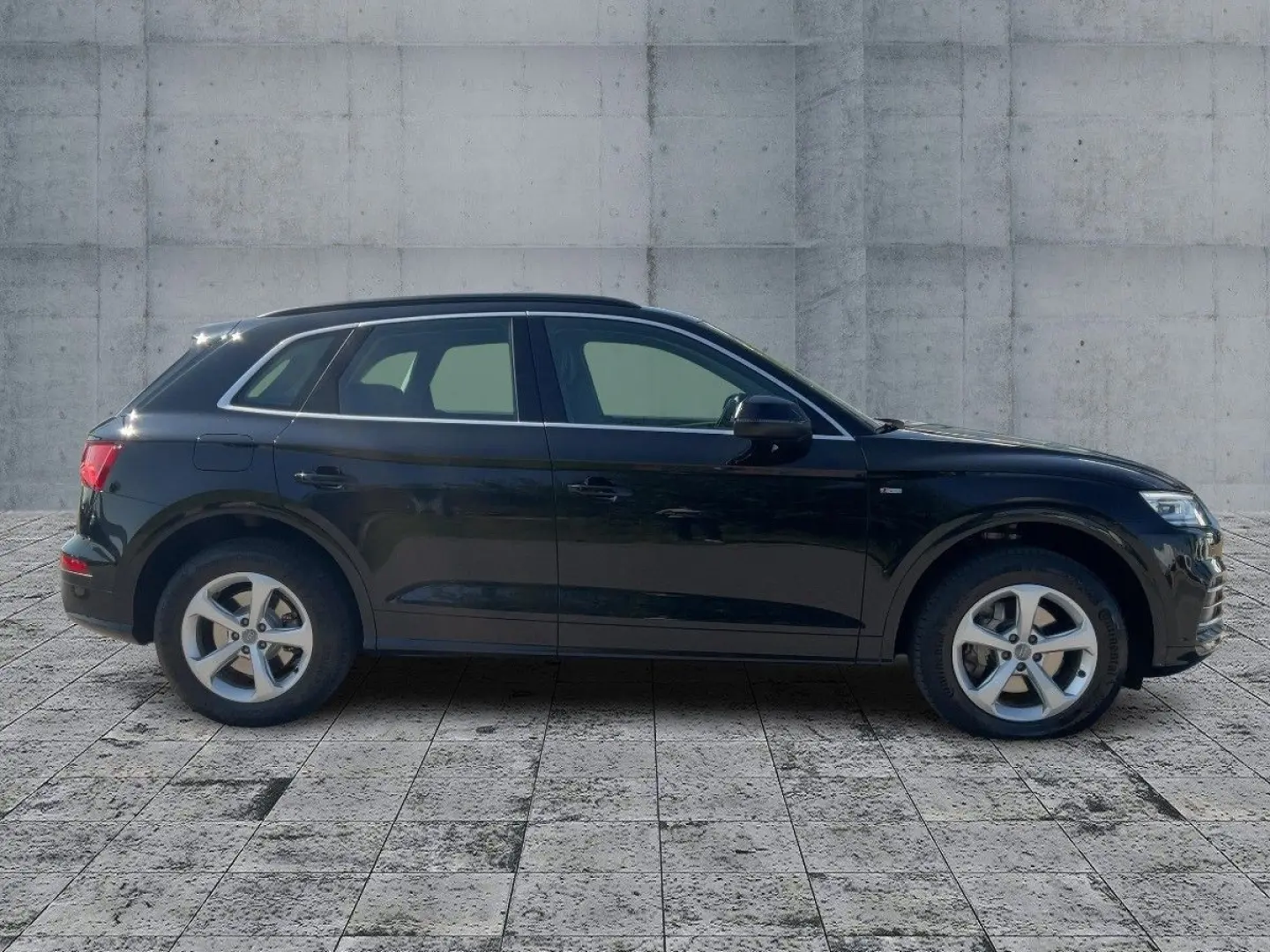 Q5 40 TDI QU S-TR DESIGN XENON NAVI RFK GRA 18