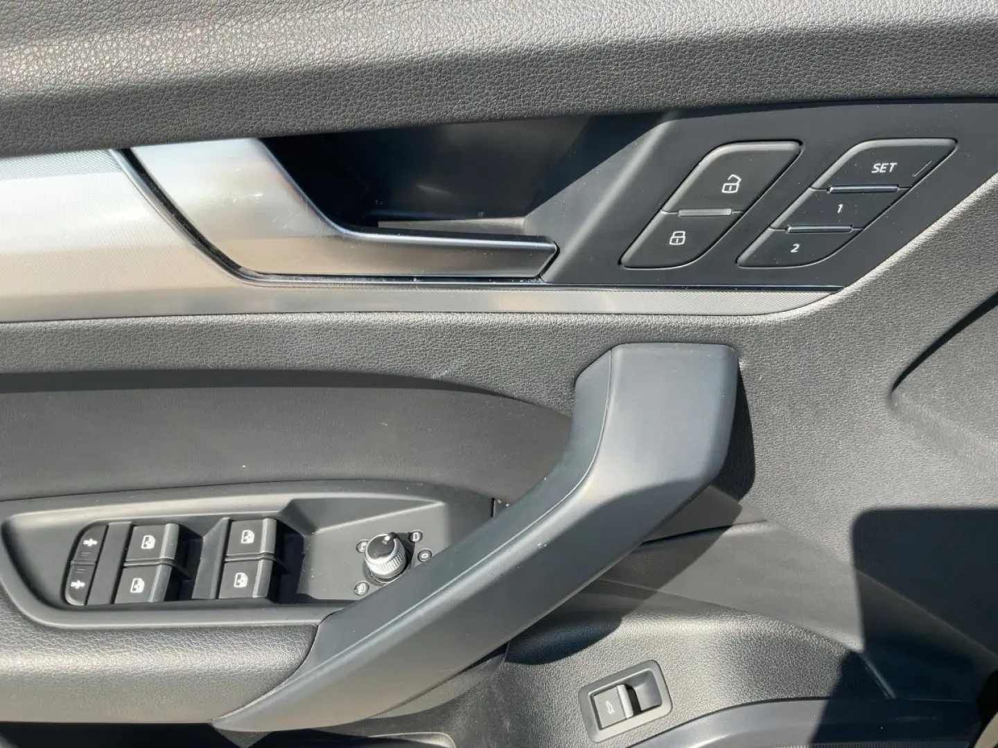 Q5 40 TDI QU S-TR DESIGN XENON NAVI RFK GRA 18