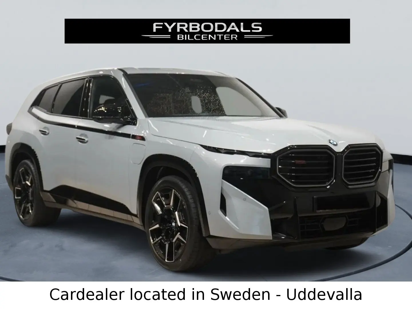 XM Red Label  748HP xDrive HUD Hybrid Plugin VAT