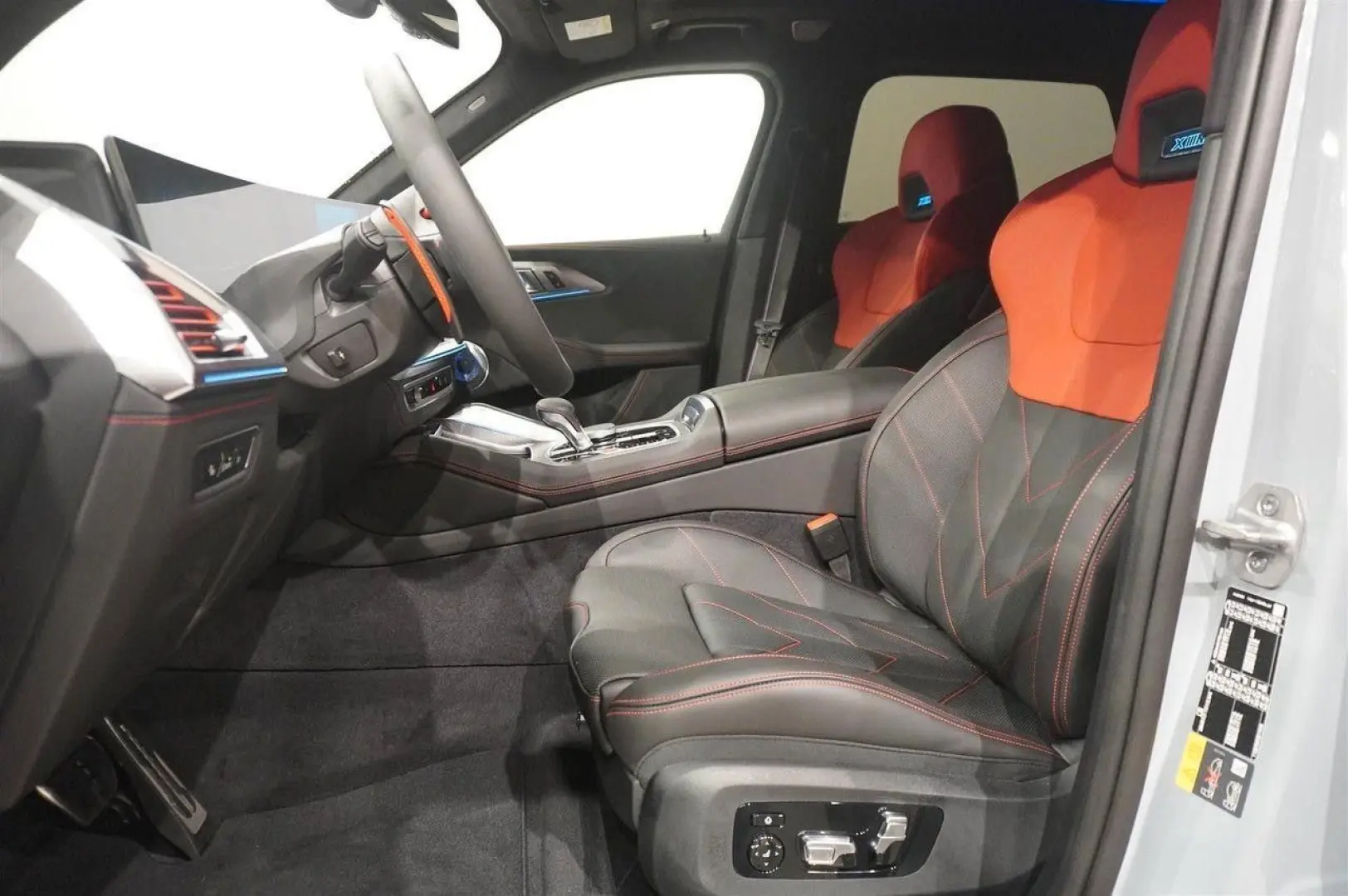 XM Red Label  748HP xDrive HUD Hybrid Plugin VAT
