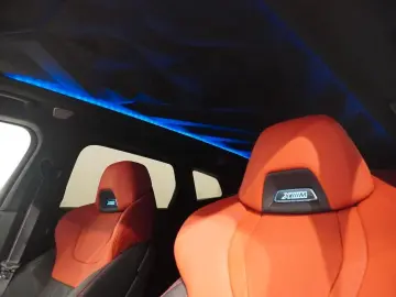 XM Red Label  748HP xDrive HUD Hybrid Plugin VAT