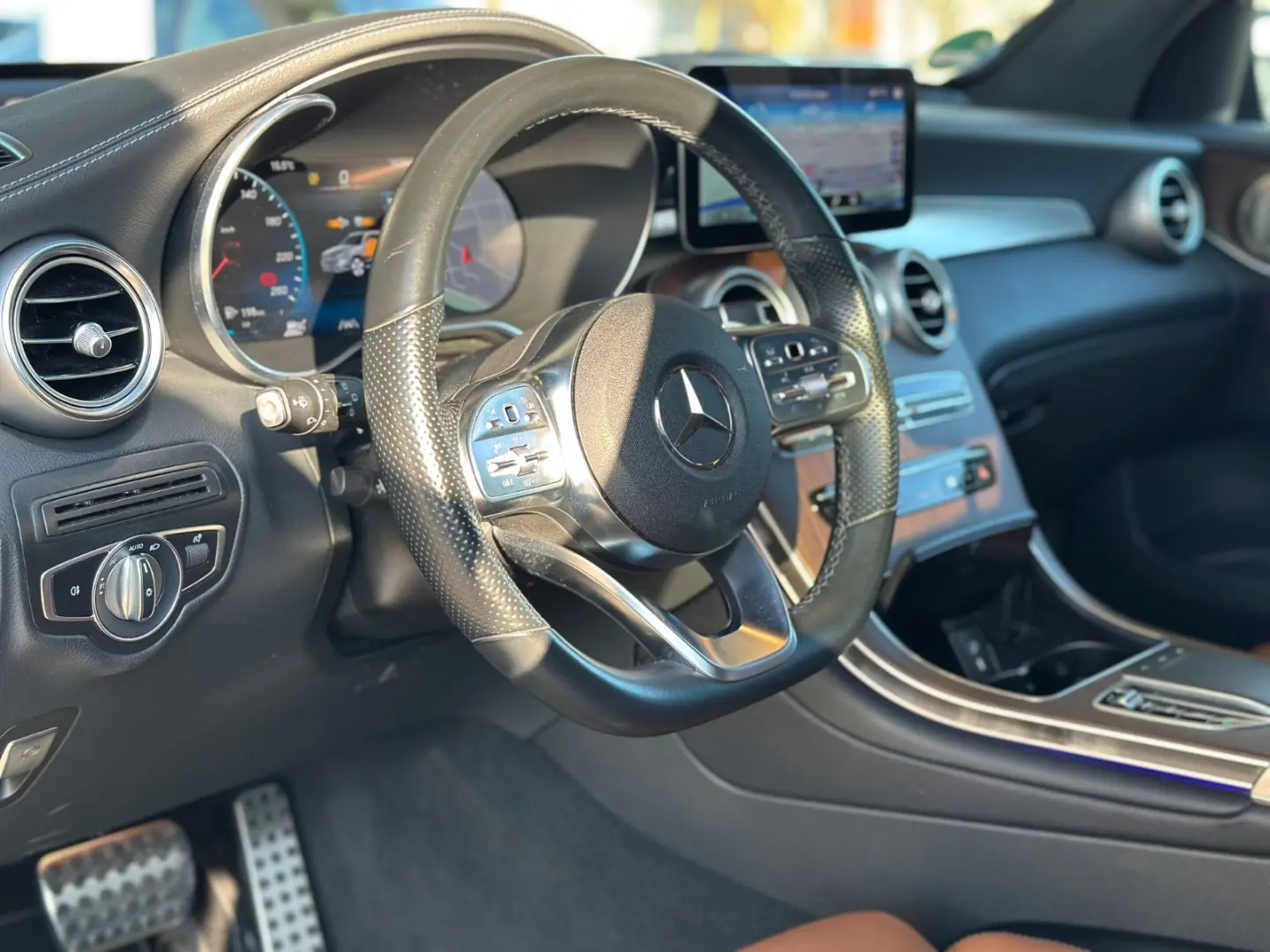 GLC 300 d AMG 4M Night Airmatic  Burmester ACC