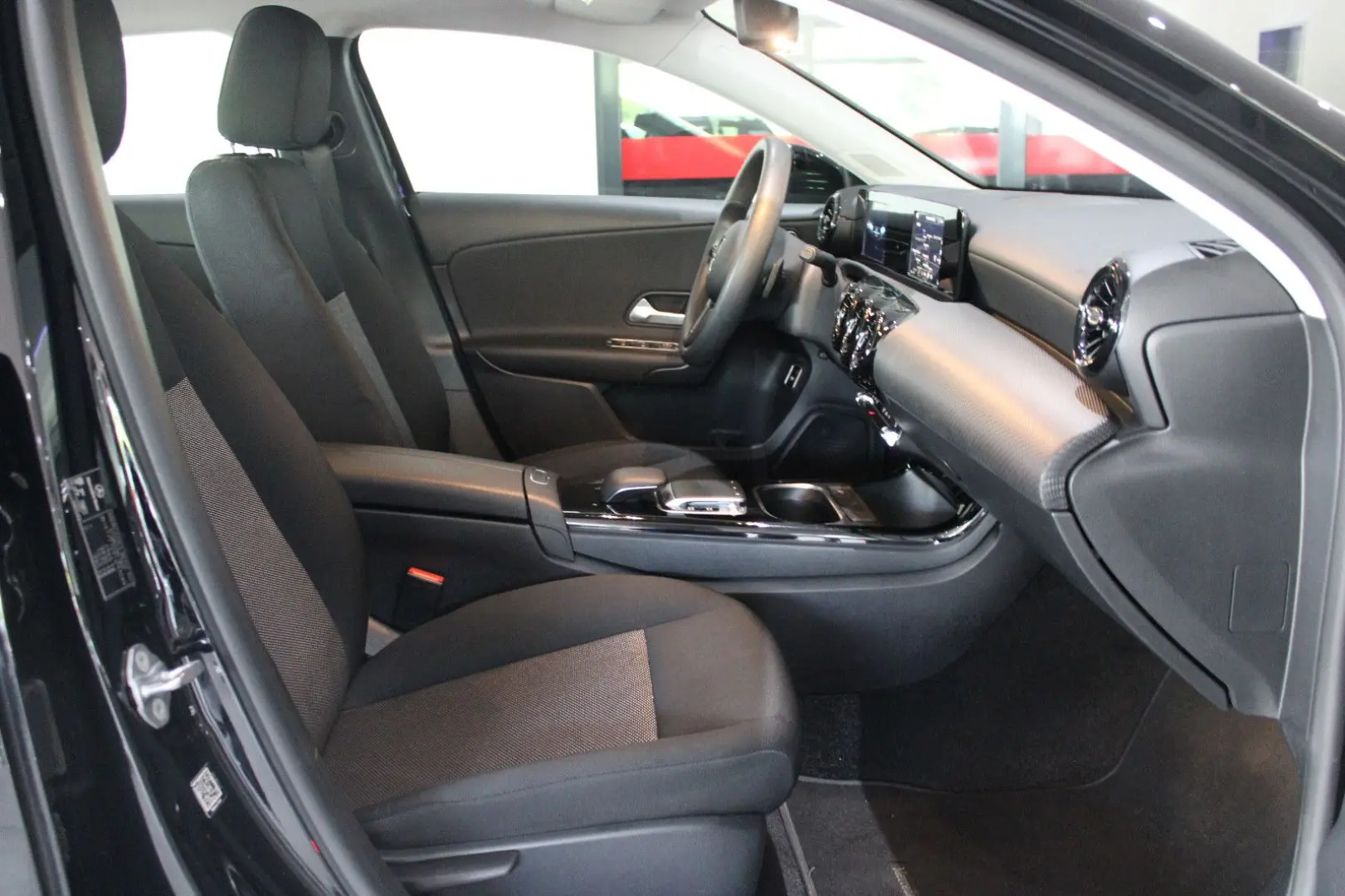 A 180 d LIMOUSINE BUSINESS-PAKET AMG  I.HAND