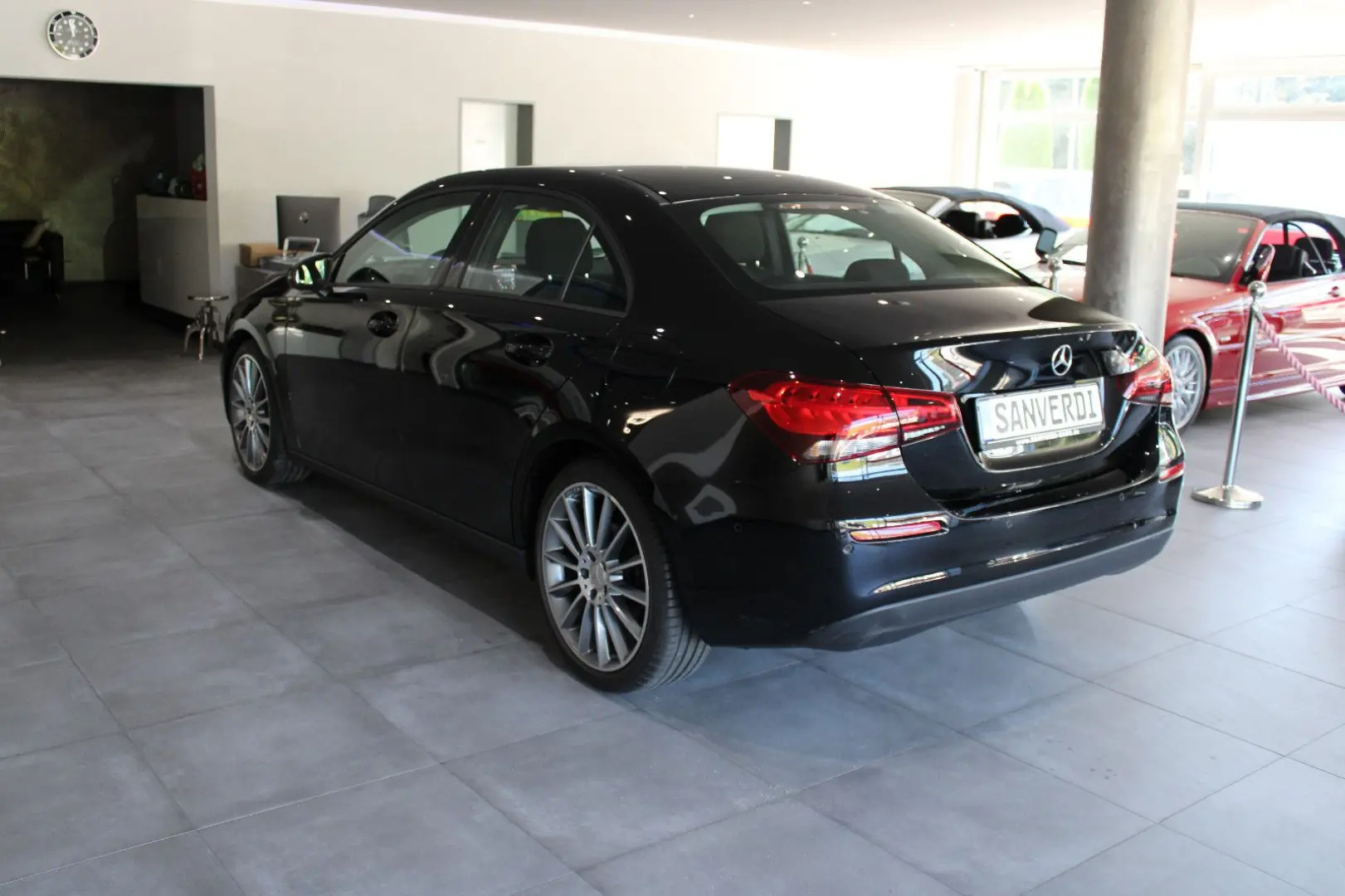 A 180 d LIMOUSINE BUSINESS-PAKET AMG  I.HAND