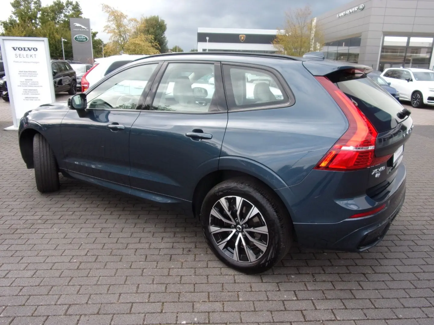 XC 60 B4 Plus Dark AWD