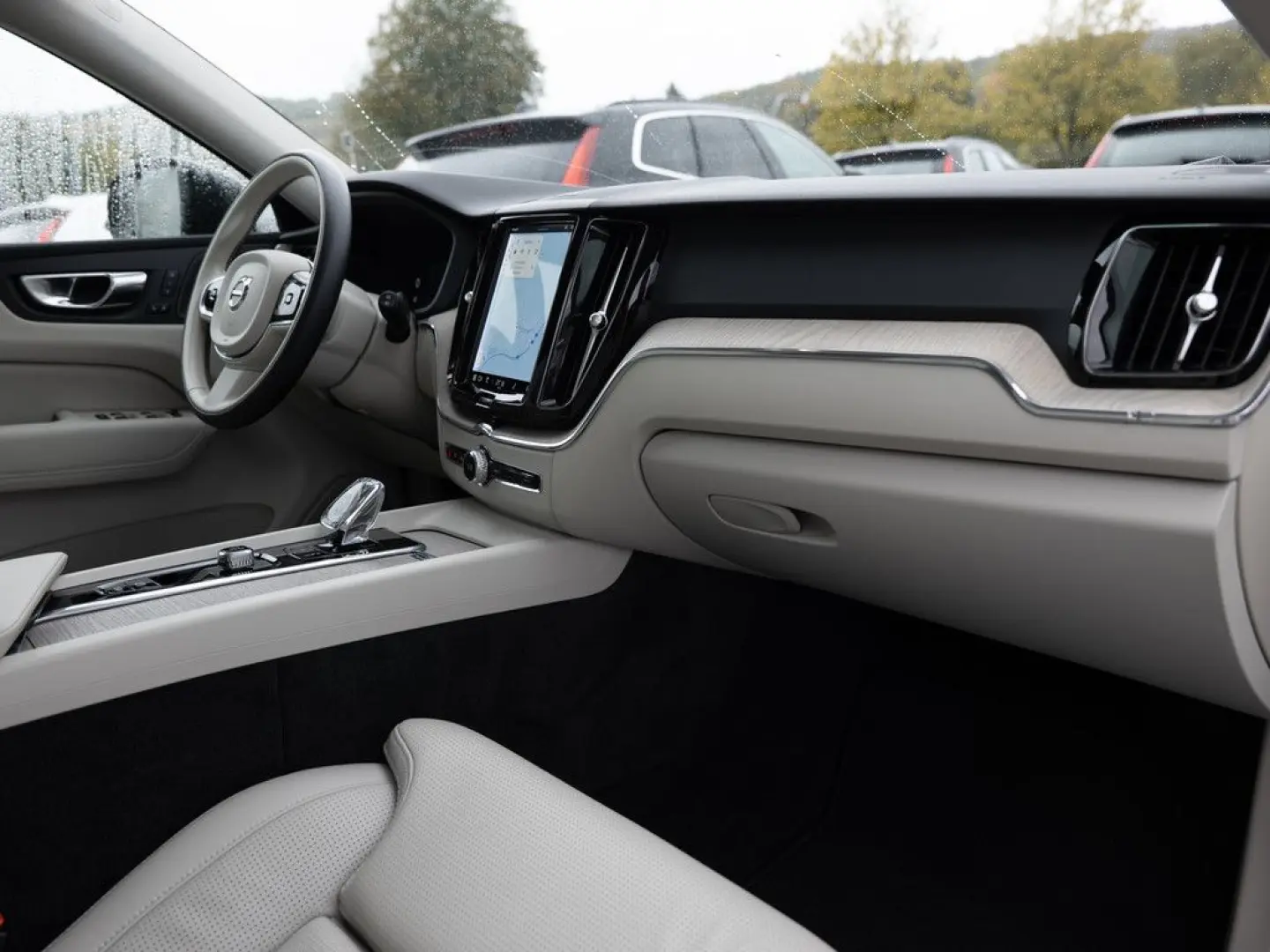 XC60 B4 Plus Dark SITZBELÜFTUNG LED PANO 360