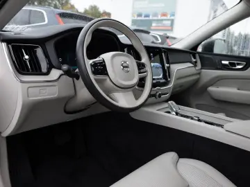 XC60 B4 Plus Dark SITZBELÜFTUNG LED PANO 360