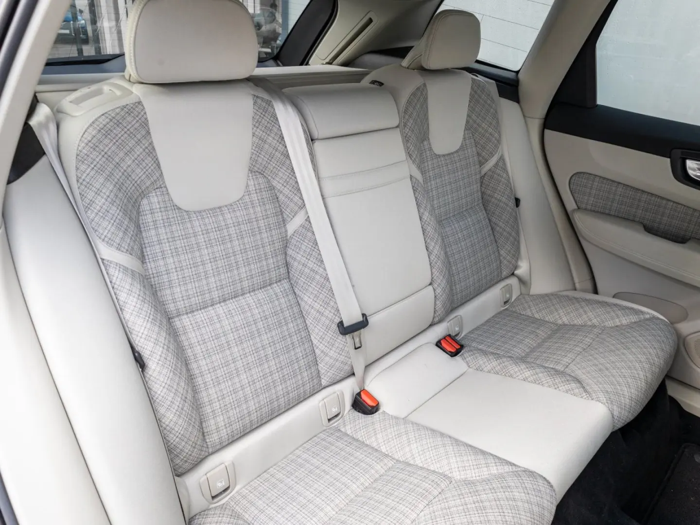 XC60 Core 2WD - AHK - Licht-Paket