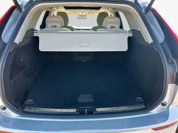 XC60 B4 B Plus Dark