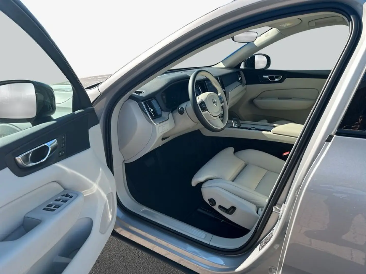 XC60 B4 B Plus Dark