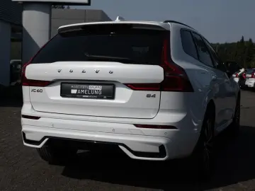 XC60 B4 Plus Dark 2WD NAVI AHK FACEL. LED PANO