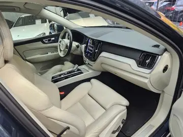 XC 60 Inscription AWD Panora Leder 48Volt MiltH