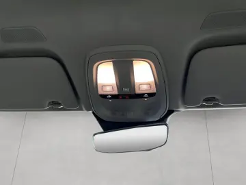 XC60 B5 AWD Momentum-Pro Aut Vollleder Navi LED