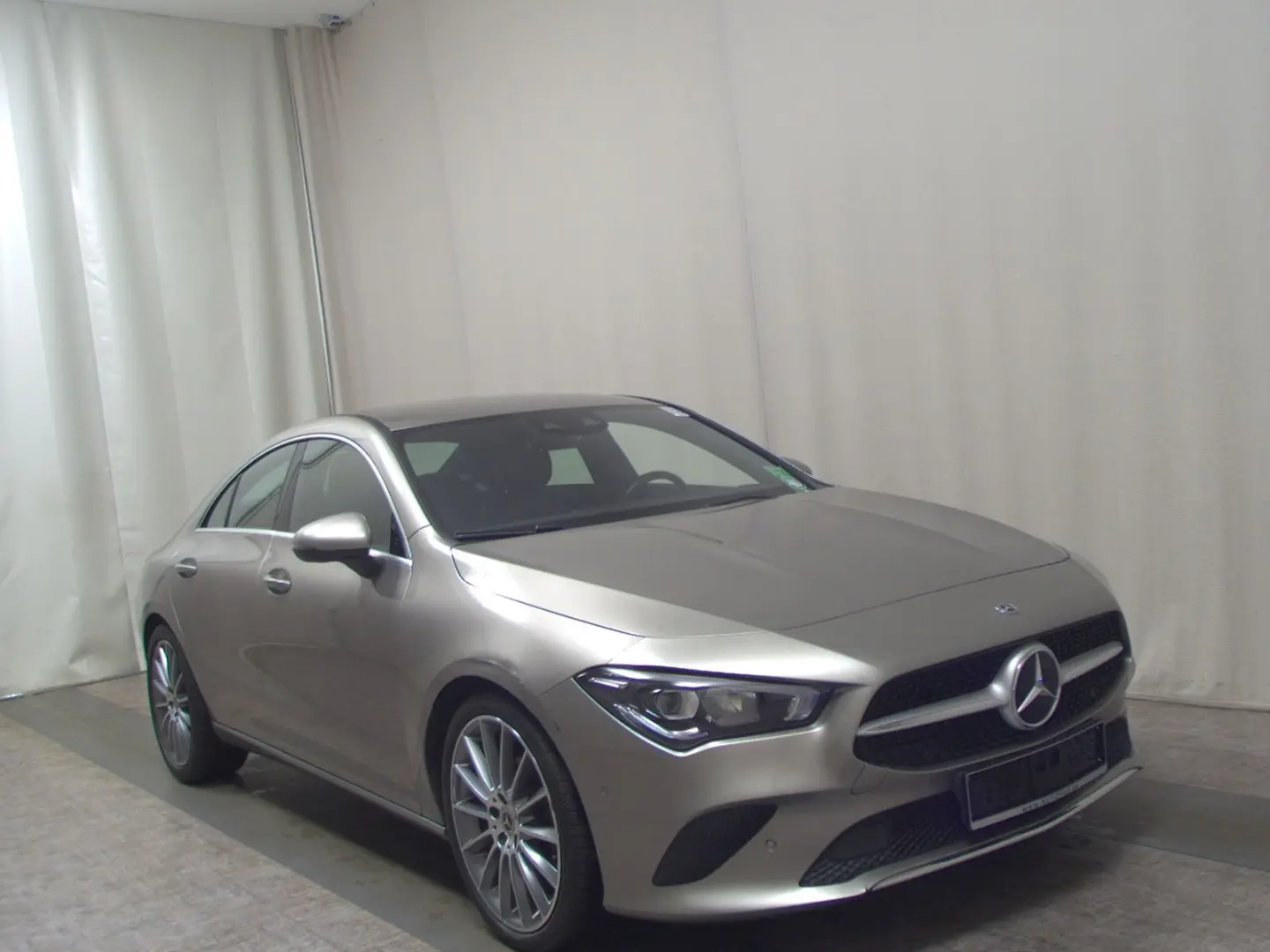 CLA 180 Progressive Navi LED MBUX AR