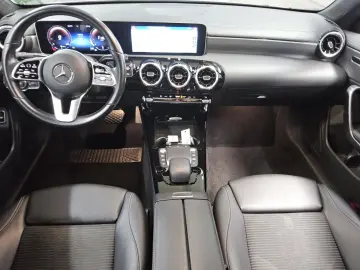 CLA 180 Progressive Navi LED MBUX AR