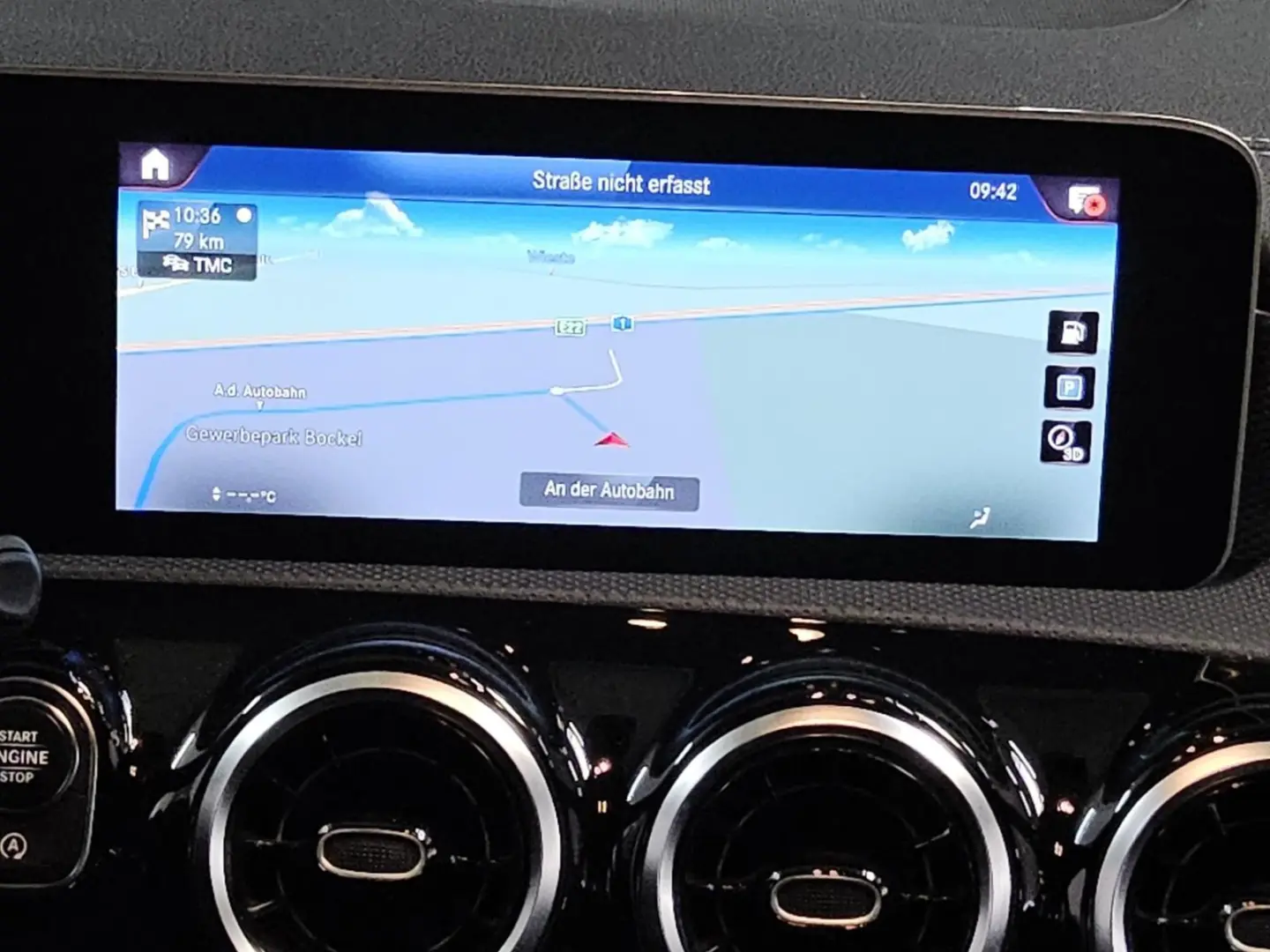 CLA 180 Progressive Navi LED MBUX AR