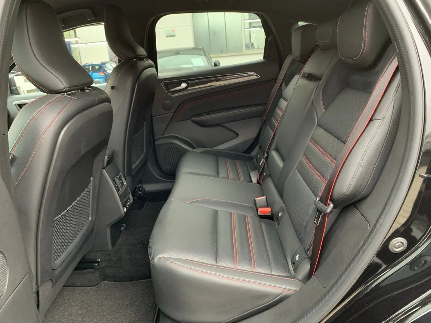 Arkana R.S. LINE 1.3 TCe 160 AHK LEDER RFK NAVI
