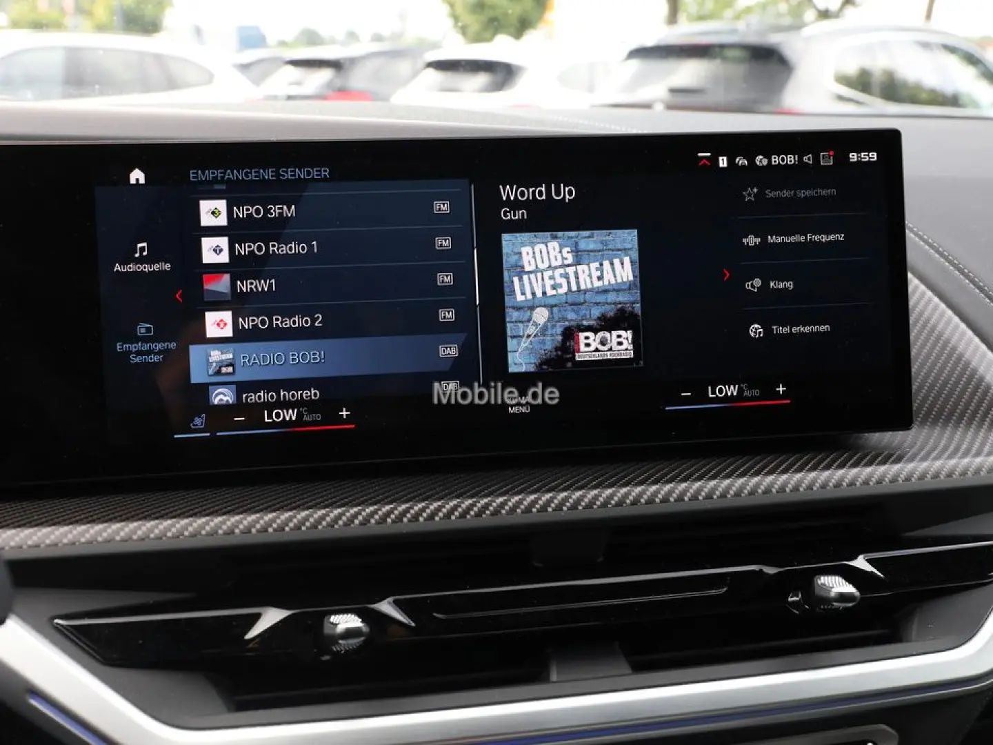 XM V8
