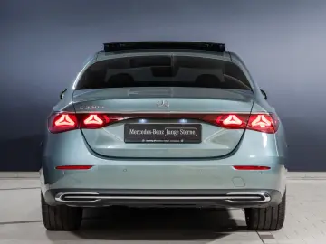 E 220 d Exclusive DIG.LIGHT Pano Distro AHK 360
