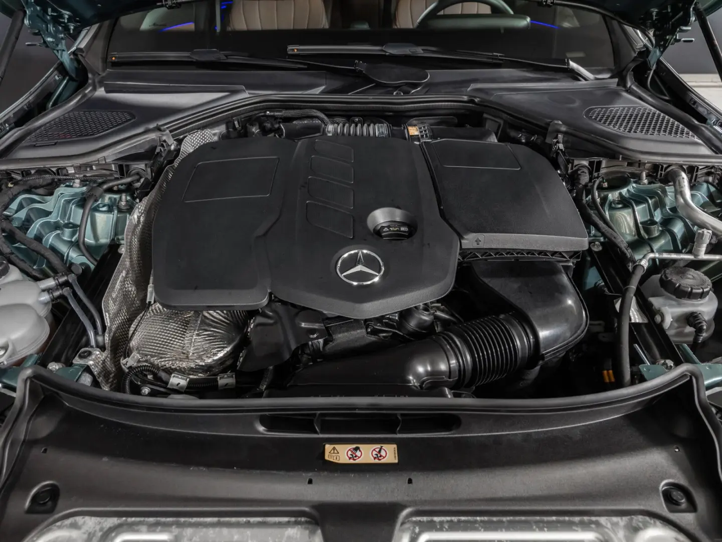 E 220 d Exclusive DIG.LIGHT Pano Distro AHK 360