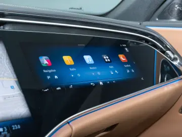 E 220 d Exclusive DIG.LIGHT Pano Distro AHK 360