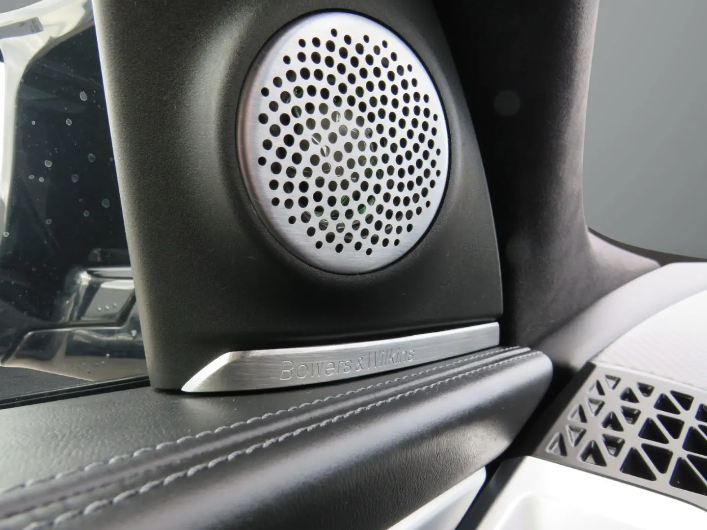 XM