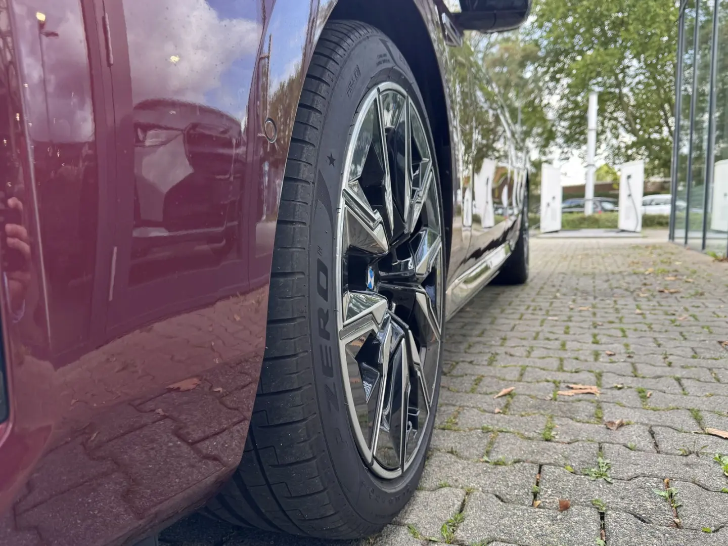 M760e xDrive M Sport