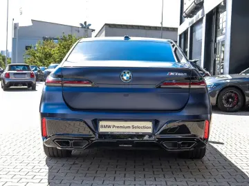 M760e xDrive M Sport