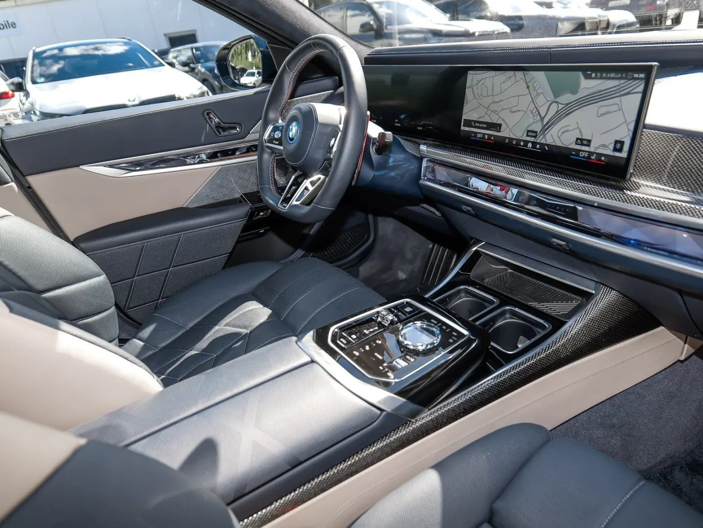 M760e xDrive M Sport