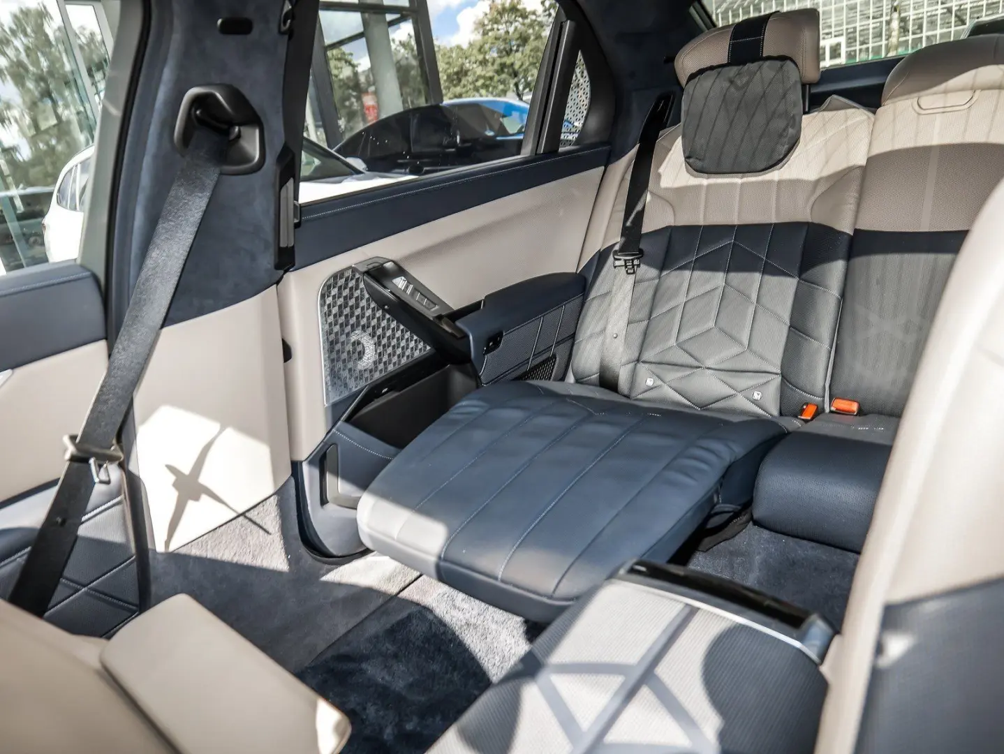 M760e xDrive M Sport