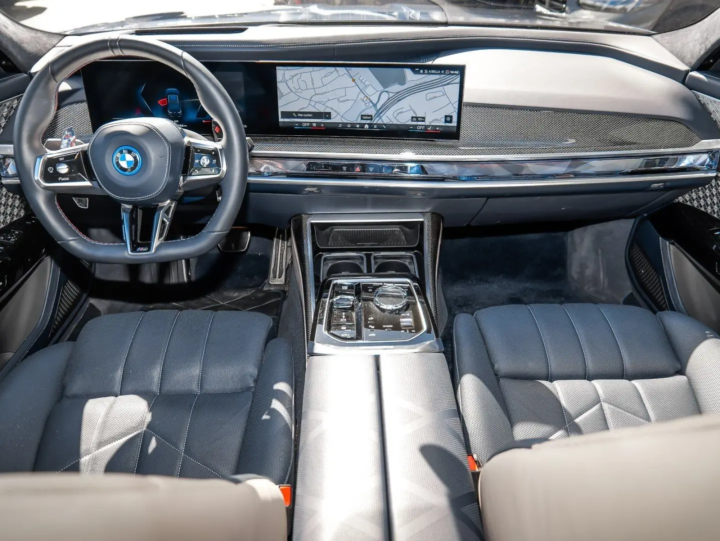 M760e xDrive M Sport