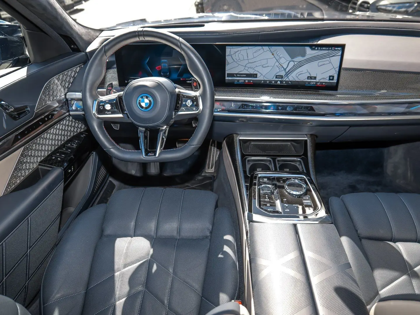 M760e xDrive M Sport