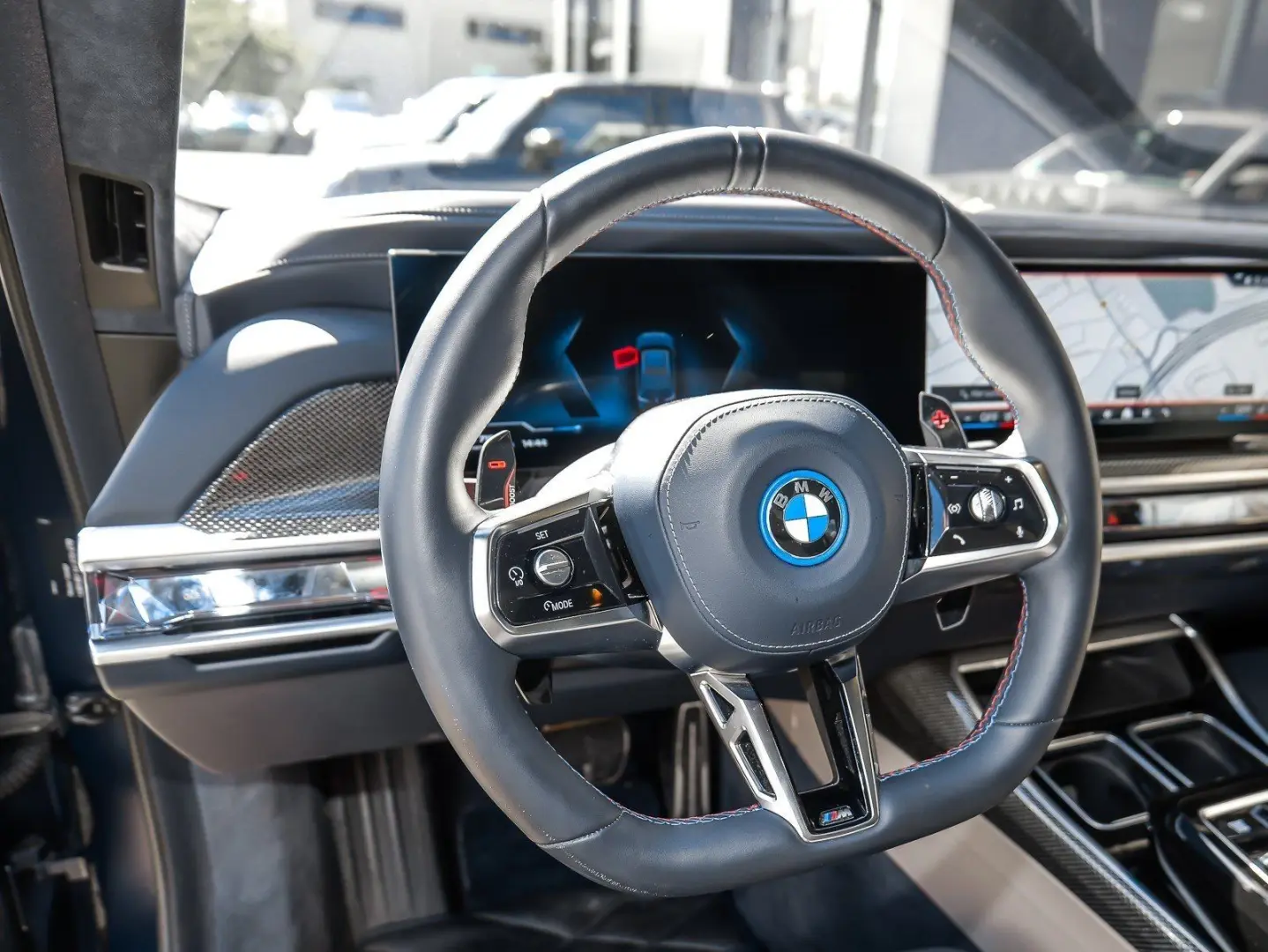M760e xDrive M Sport