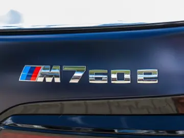 M760e xDrive M Sport