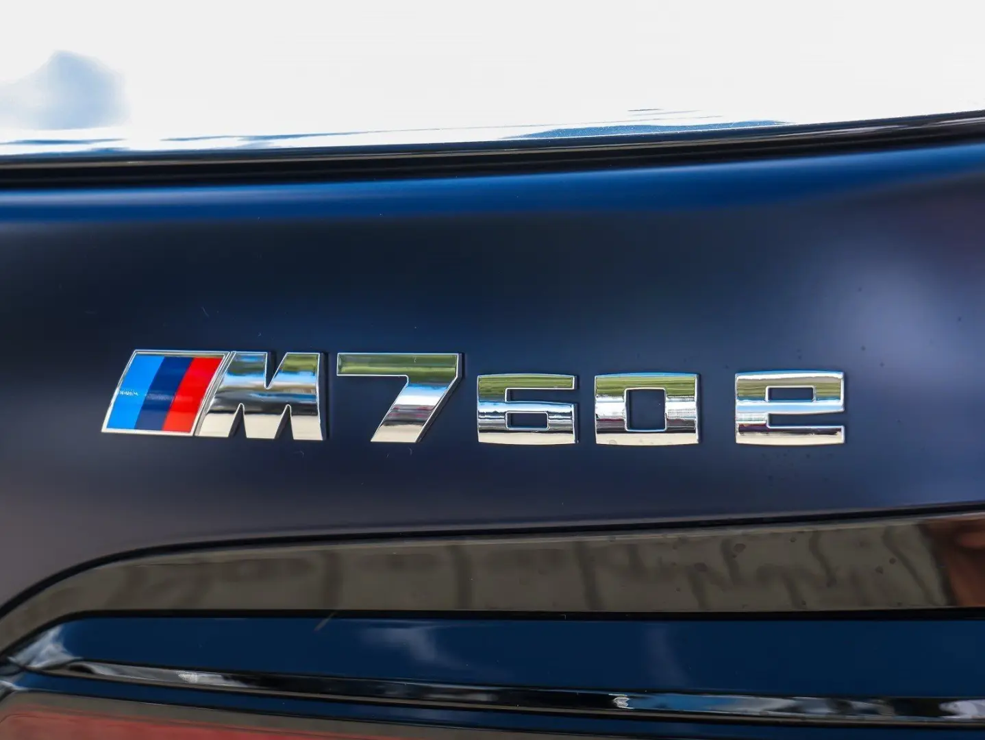 M760e xDrive M Sport