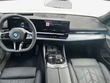 530e xDrive Aut.