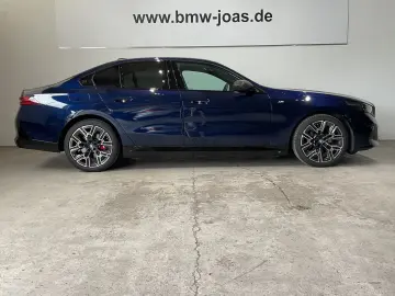 530e xDrive Limousine M