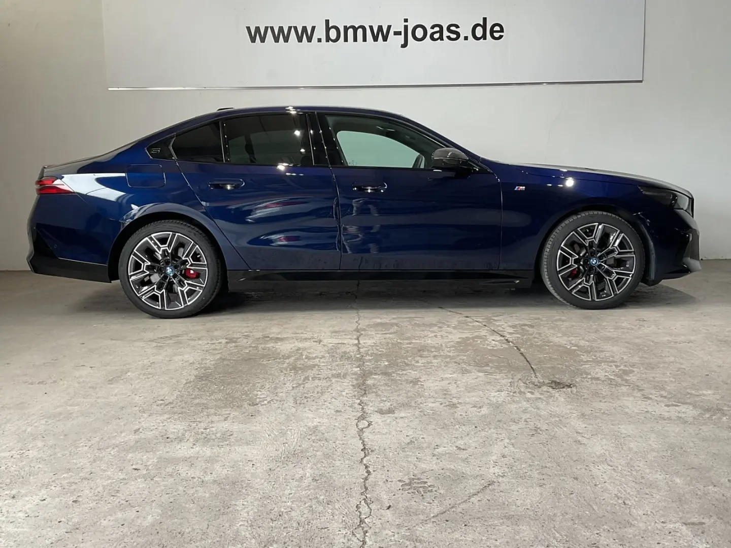 530e xDrive Limousine M